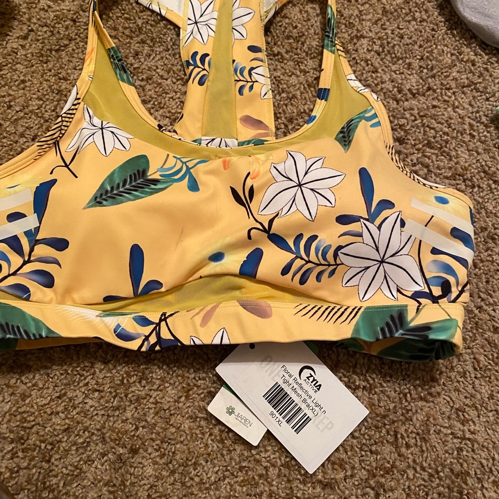 Brand New Zyia Sports Bra